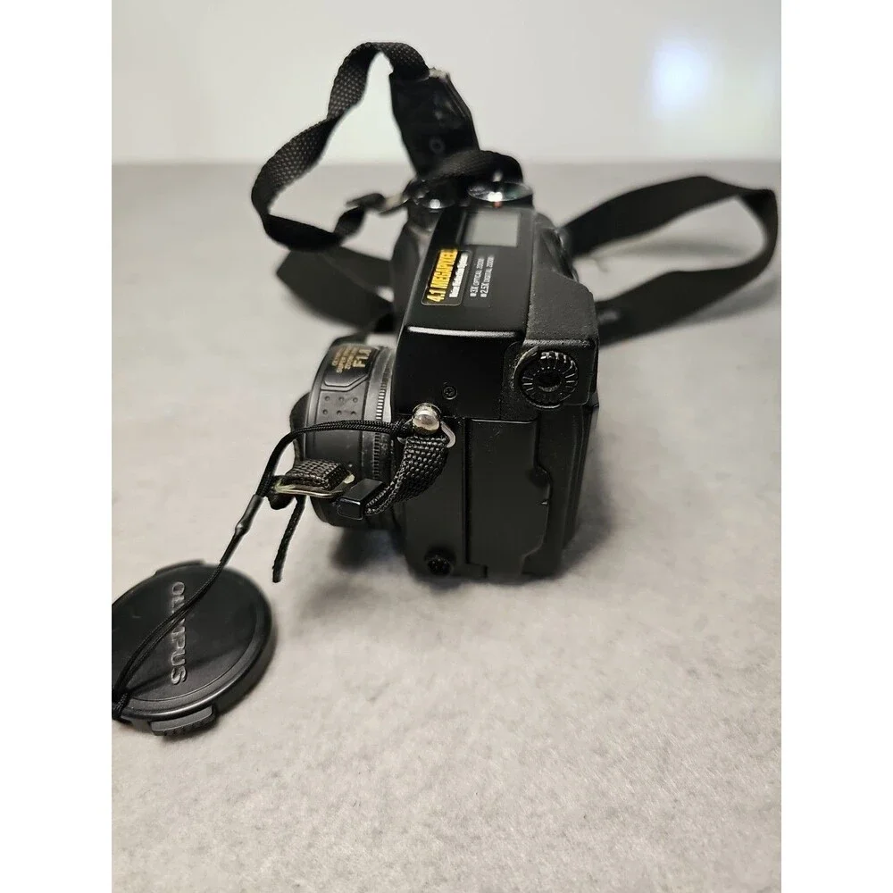 Olympus Camedia C-4040ZOOM Digital Camera Tested Working
